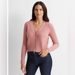 Club Monaco Pink V-Neck Three-Button Ribbed Cropped Sweater